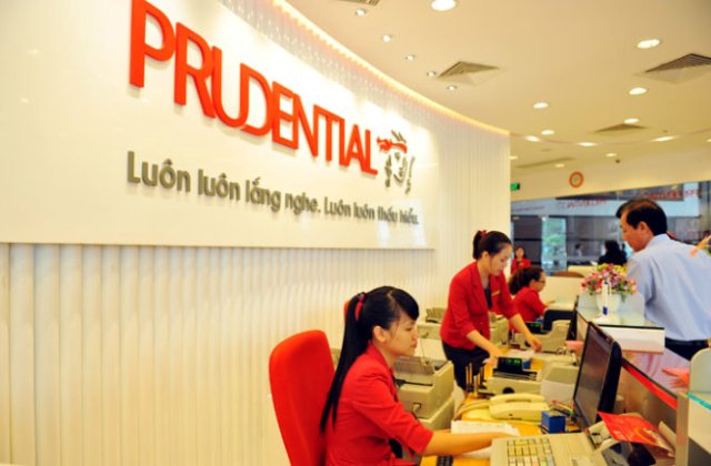 Prudential-co-lam-viec-thu-7-khong
