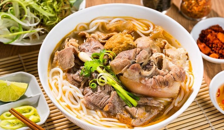 Bún bò huế là gì